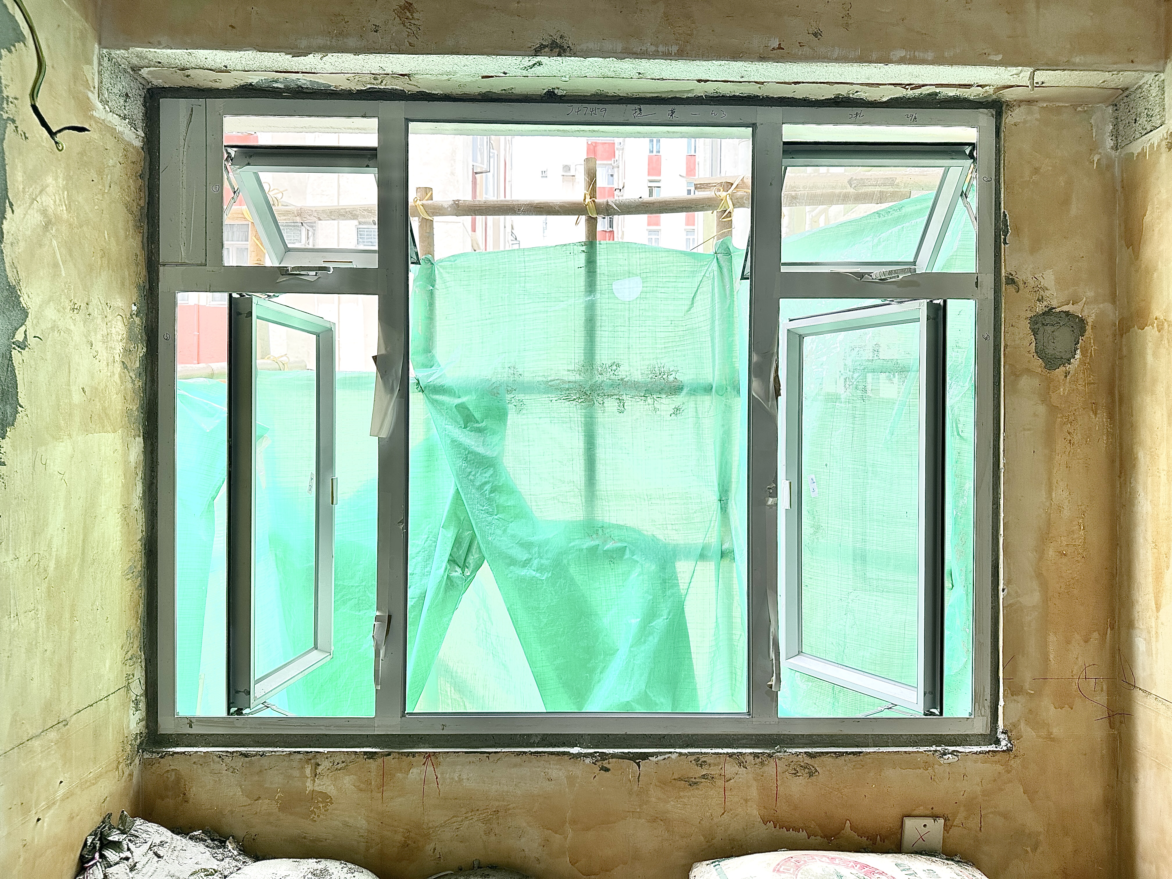 麗晶花園，新造鋁窗